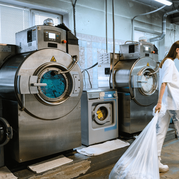 commercial laundry (600 x 600 px)